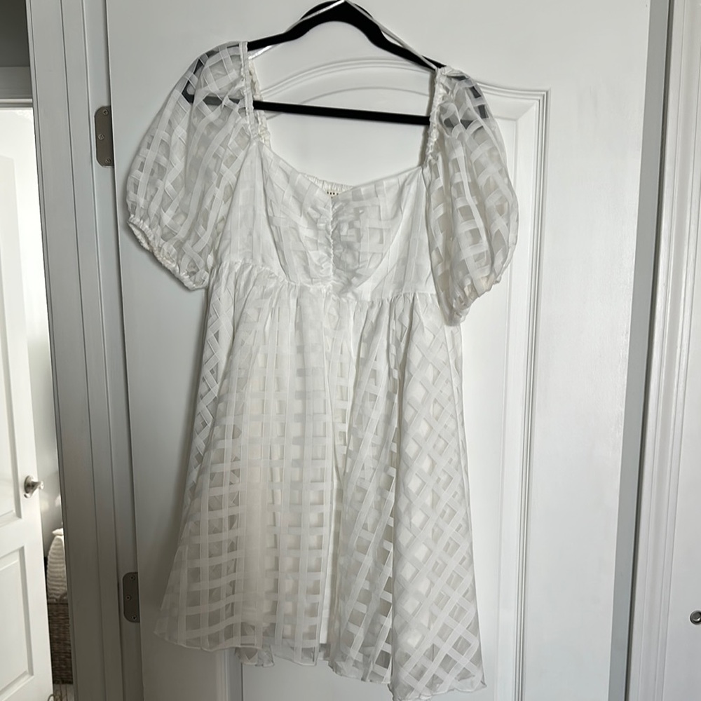 White Baevely Checkered Women's Top